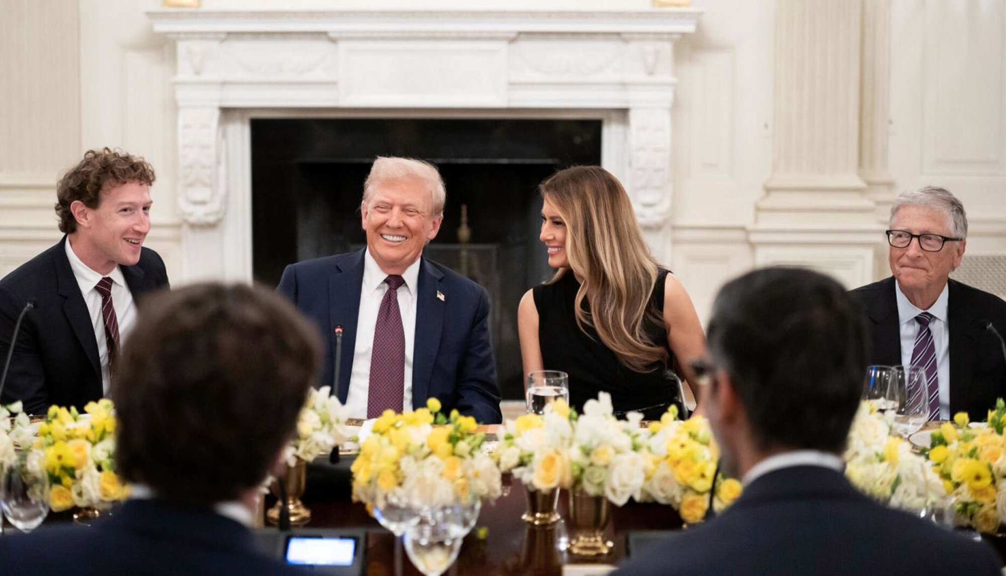 [Ekstra] Mens Trump krevde å overta Grønland, åpnet Danmark telenettet sitt for amerikansk KI