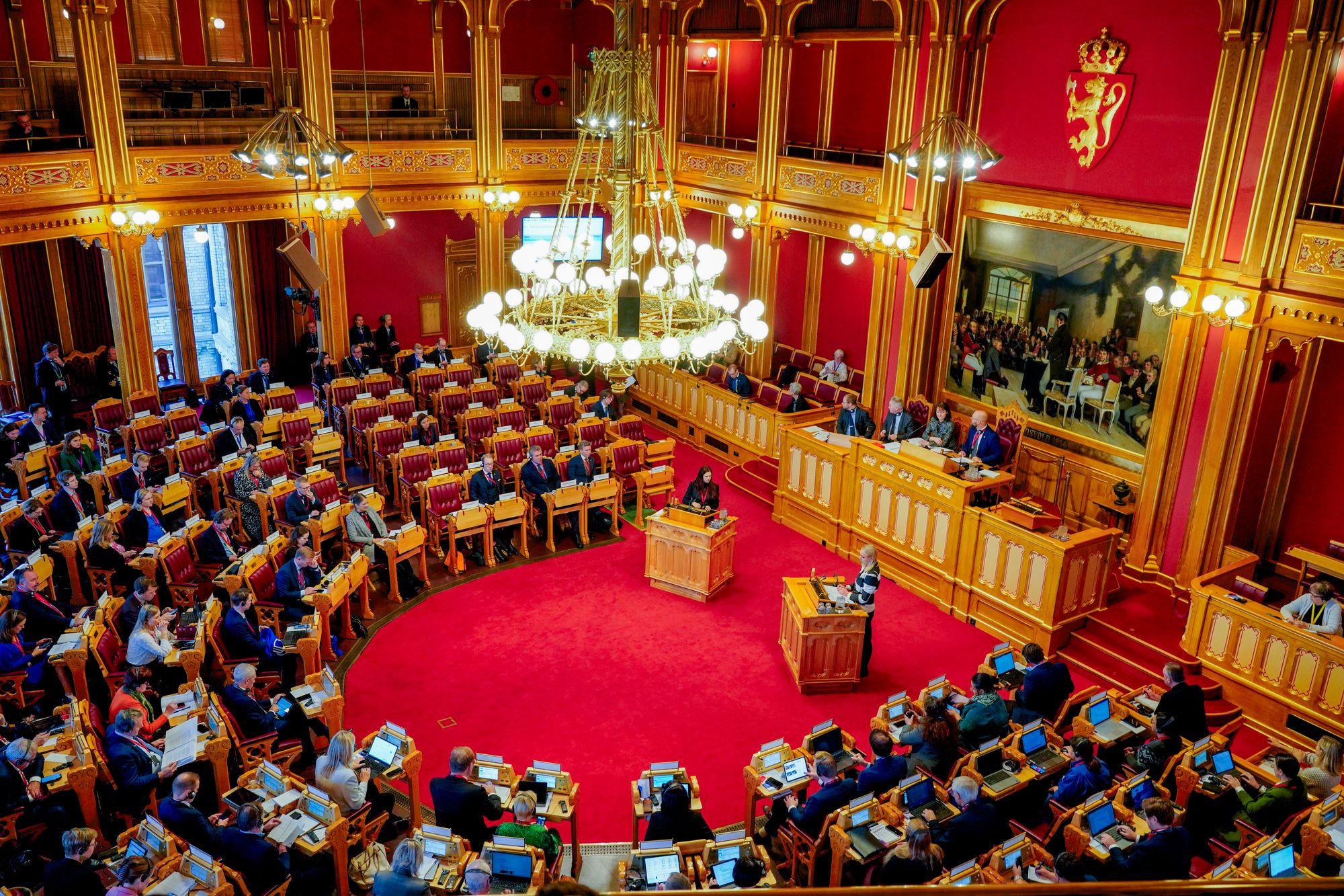 Innleid IT-ansatt på Stortinget tiltalt for svindel